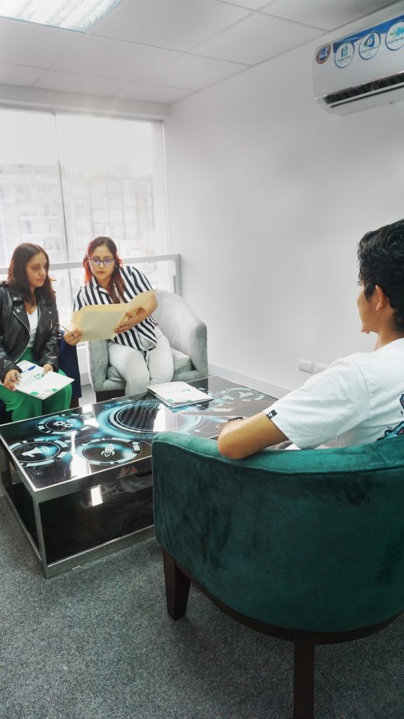 nosotros1 - One Group Soluciones en Trade Marketing en Lima Perú